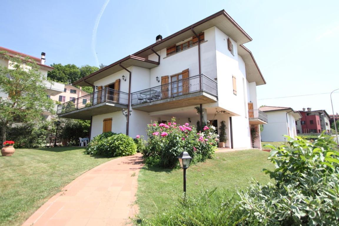 B&B Margherita Le Fiabe SantʼAgata Feltria Buitenkant foto